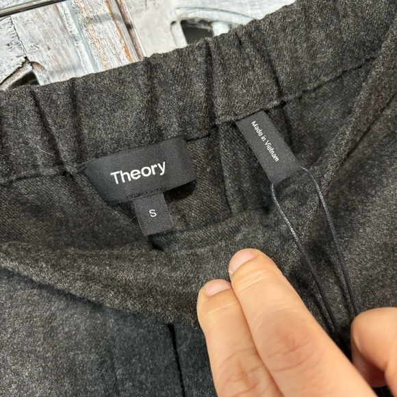 Theory IWG Pull On Pant Charcoal Gray Wool Pacific Flannel Stripe Trouser NWT - Picture 7 of 7